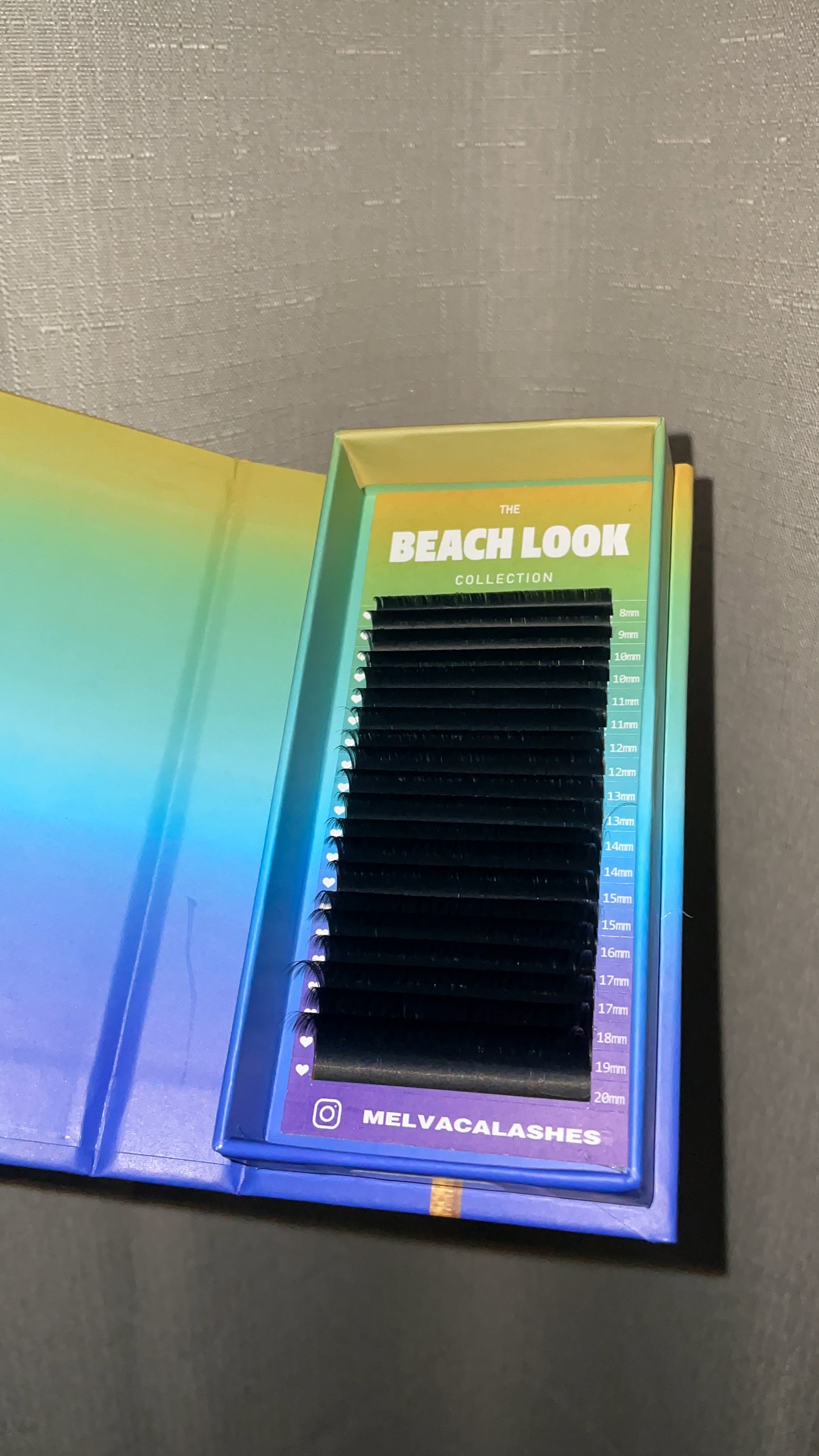 ‘The Beach Look’ Collection Lash Trays
